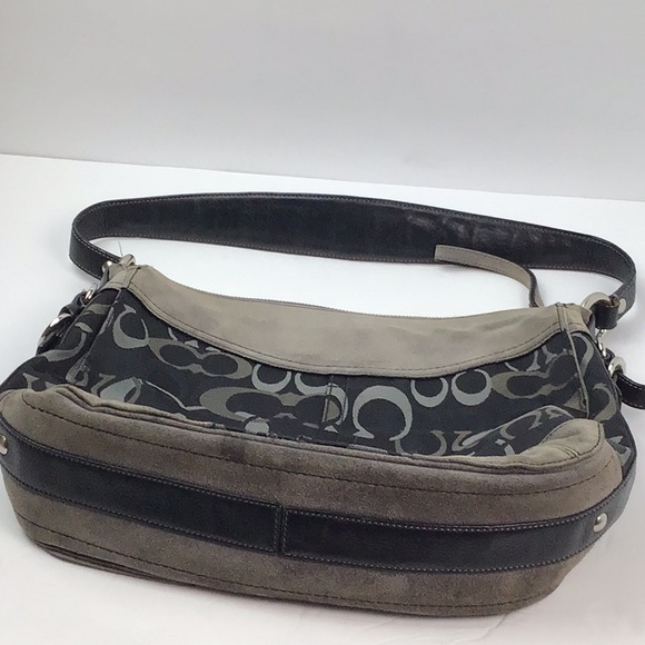 Coach Bog - Picture 3 of 15